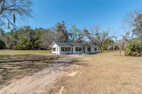 983 S County Road 21 Hawthorne FL 32640