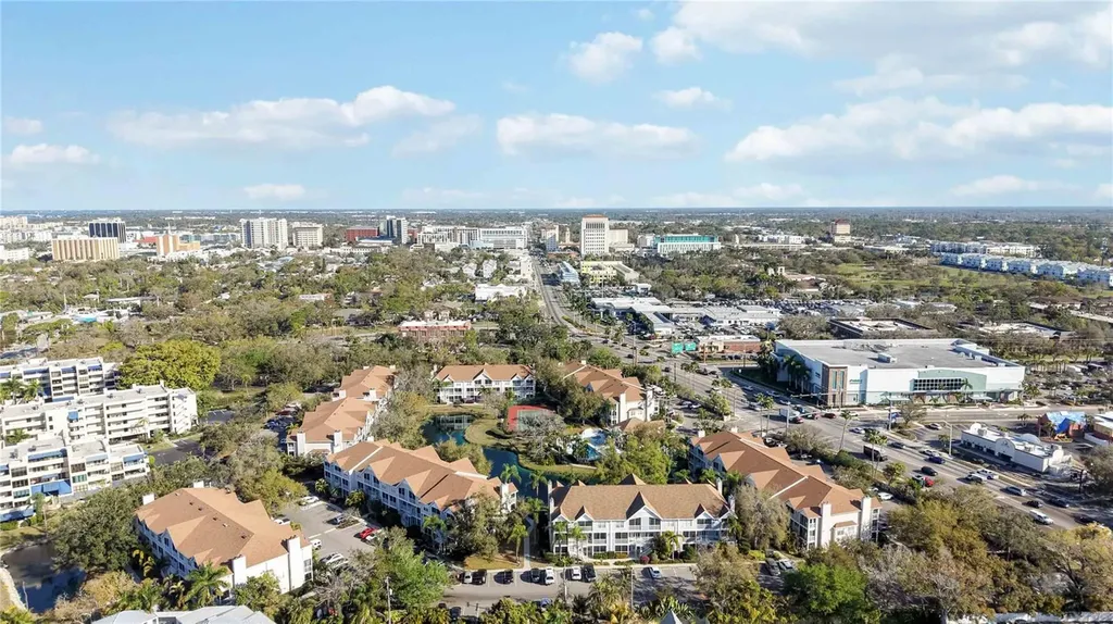 850 S Tamiami Trail Sarasota FL 34236