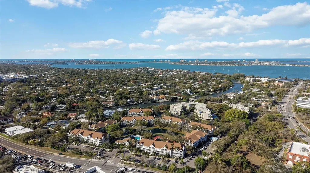 850 S Tamiami Trail Sarasota FL 34236