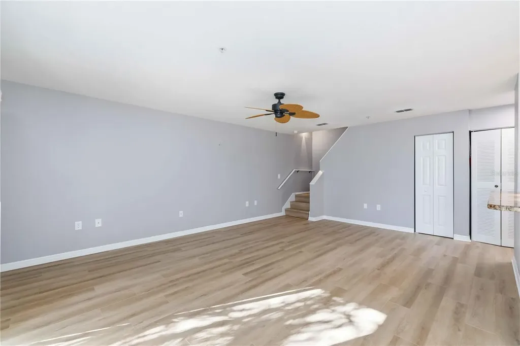 850 S Tamiami Trail Sarasota FL 34236