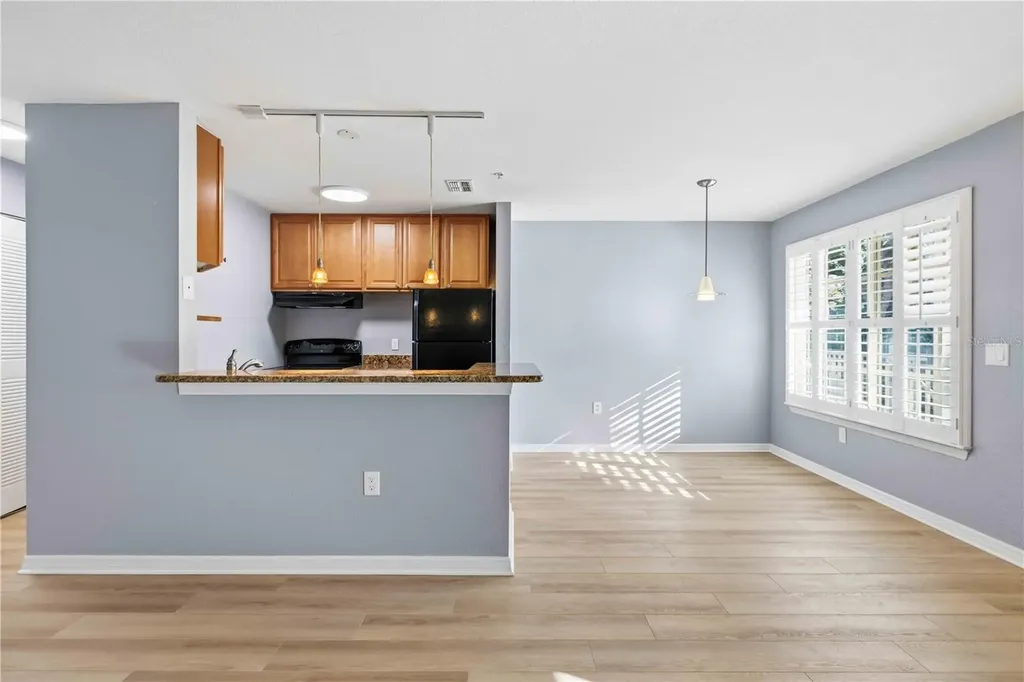 850 S Tamiami Trail Sarasota FL 34236
