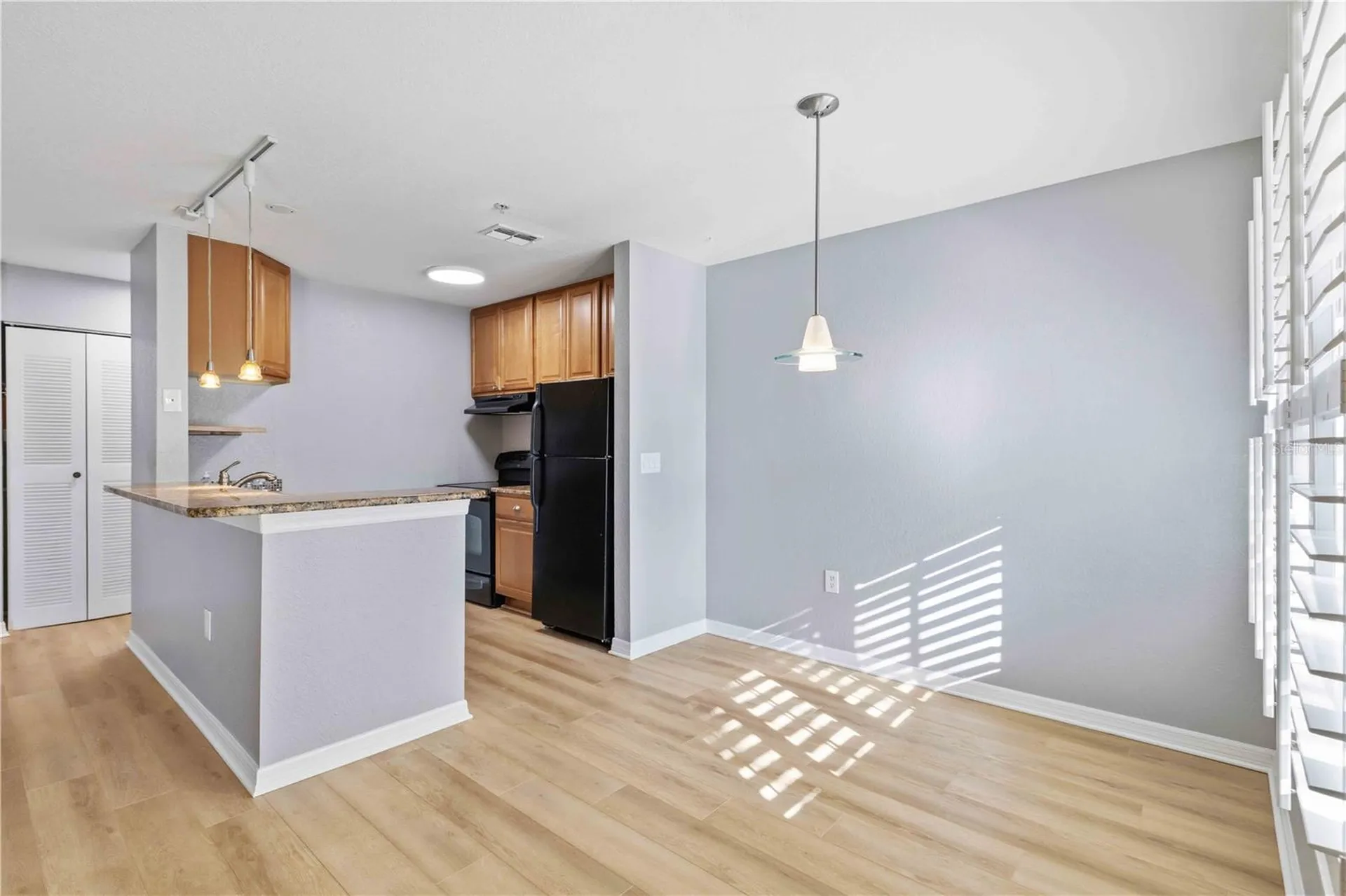 850 S Tamiami Trail Sarasota FL 34236