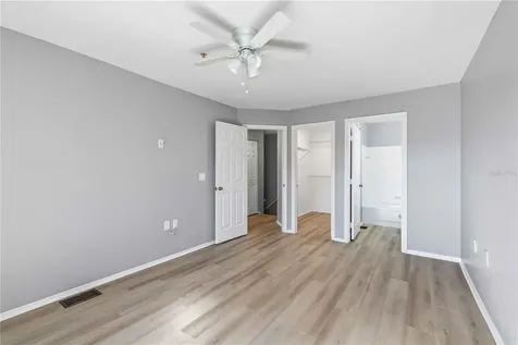 850 S Tamiami Trail Sarasota FL 34236