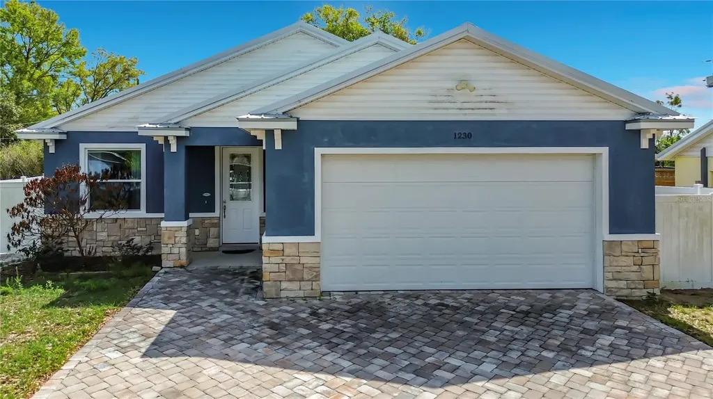 1230 Bryn Mawr Avenue Lake Wales FL 33853