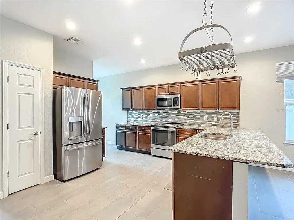 1230 Bryn Mawr Avenue Lake Wales FL 33853