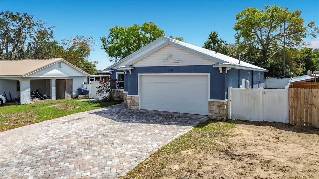1230 Bryn Mawr Avenue Lake Wales FL 33853