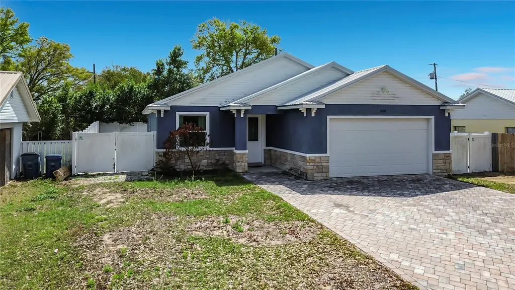 1230 Bryn Mawr Avenue Lake Wales FL 33853