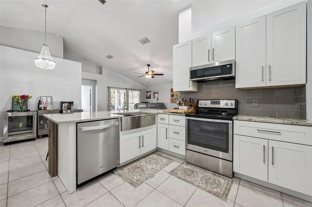 8128 Woodsworth Drive Orlando FL 32817