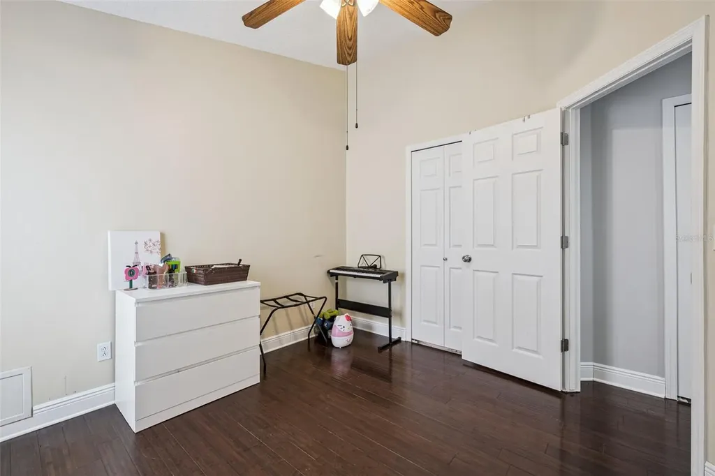 8128 Woodsworth Drive Orlando FL 32817