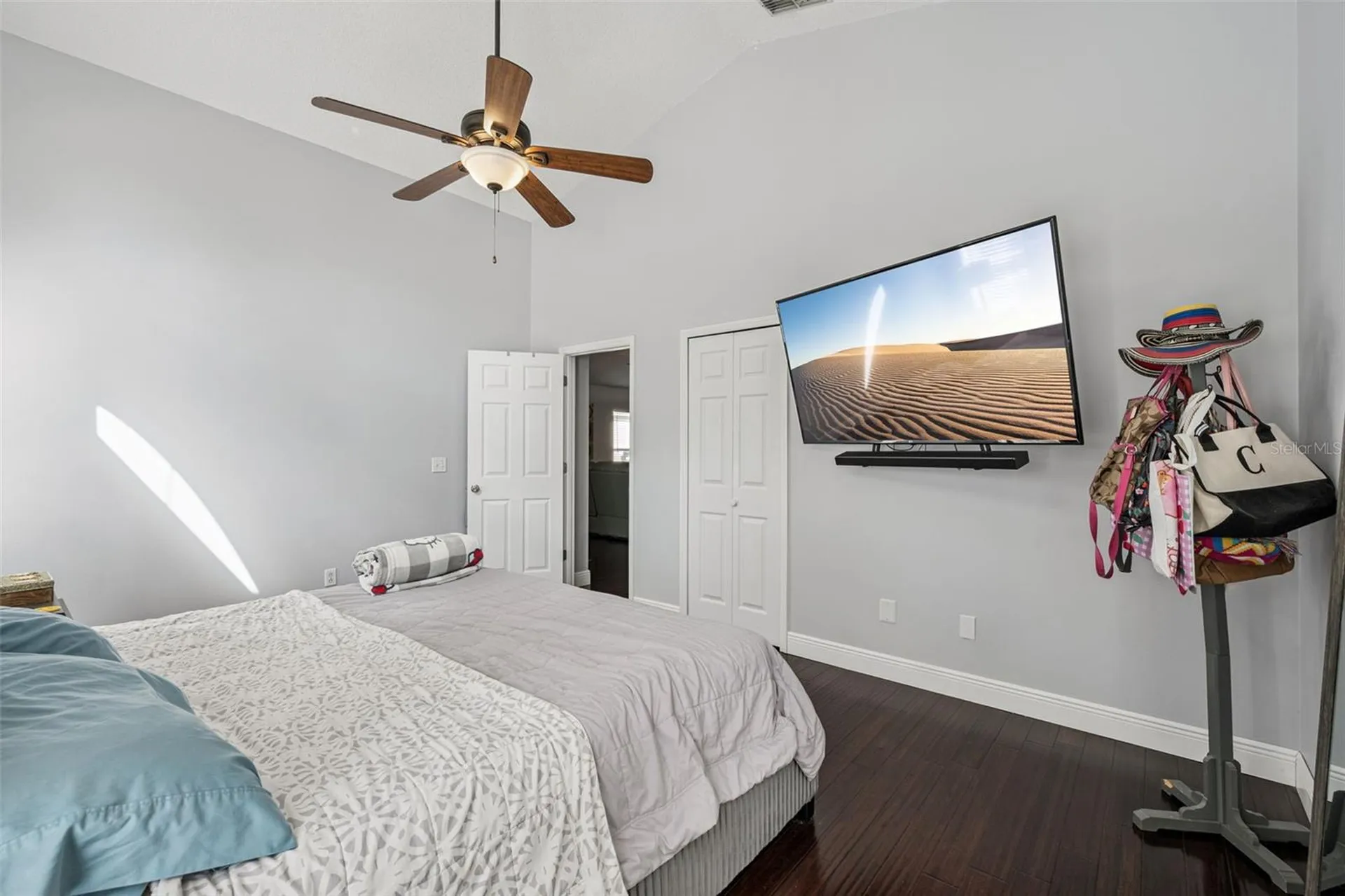 8128 Woodsworth Drive Orlando FL 32817