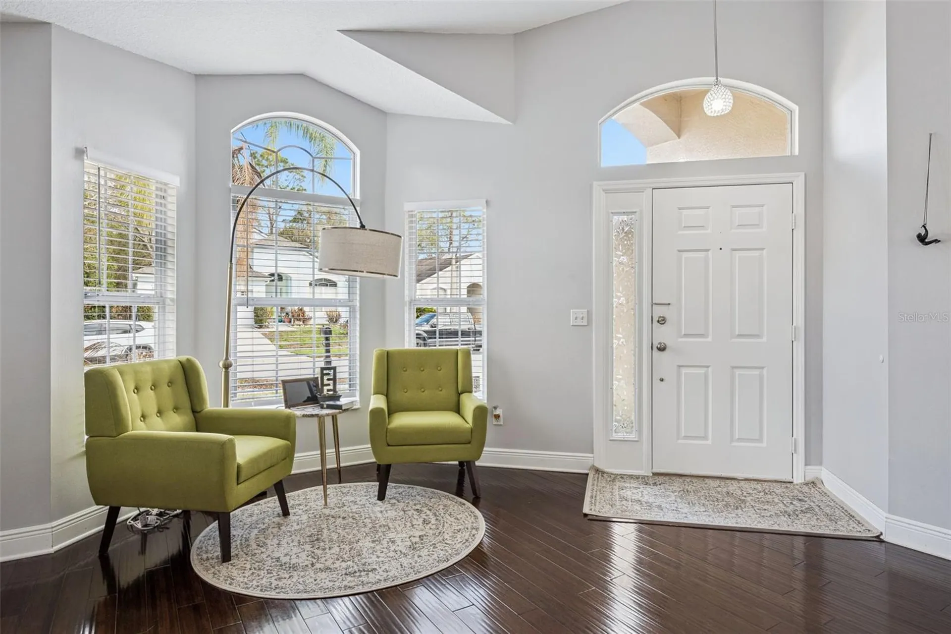8128 Woodsworth Drive Orlando FL 32817