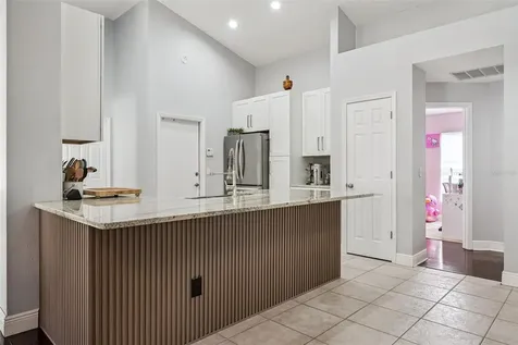 8128 Woodsworth Drive Orlando FL 32817