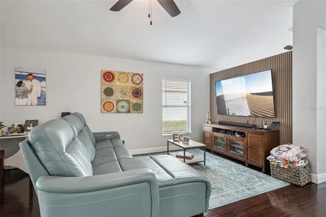 8128 Woodsworth Drive Orlando FL 32817