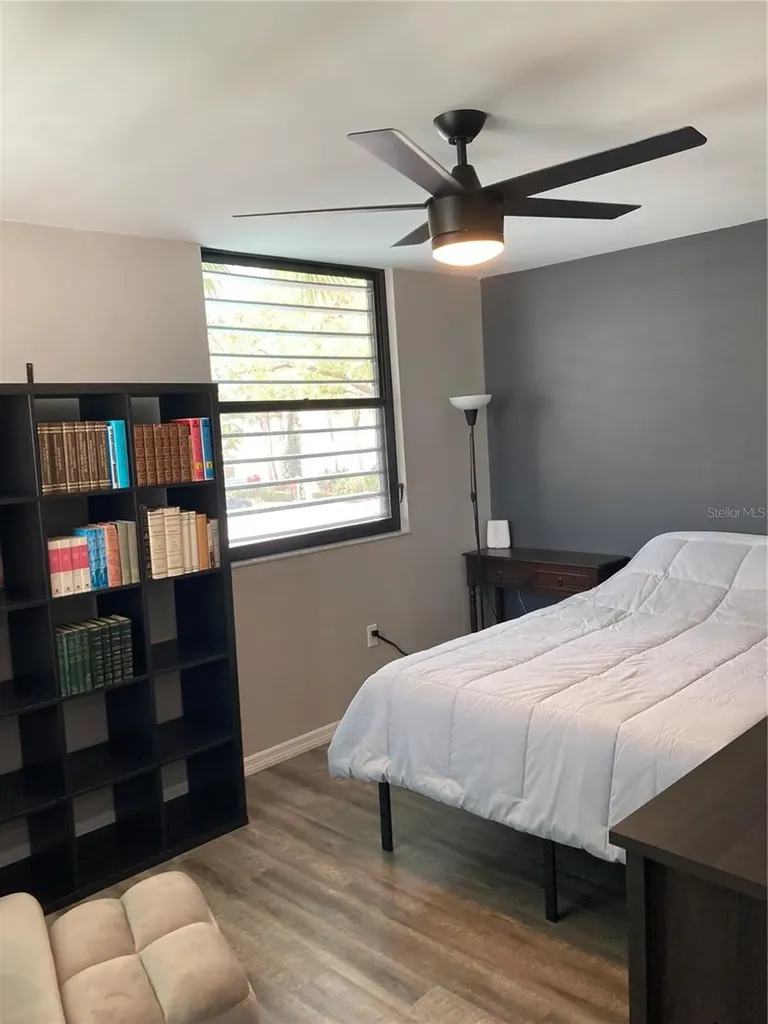 619 Spring Lakes Boulevard Bradenton FL 34210