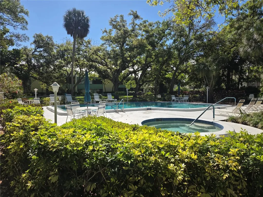 619 Spring Lakes Boulevard Bradenton FL 34210