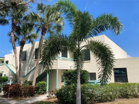 619 Spring Lakes Boulevard Bradenton FL 34210