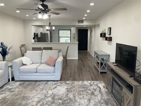 619 Spring Lakes Boulevard Bradenton FL 34210