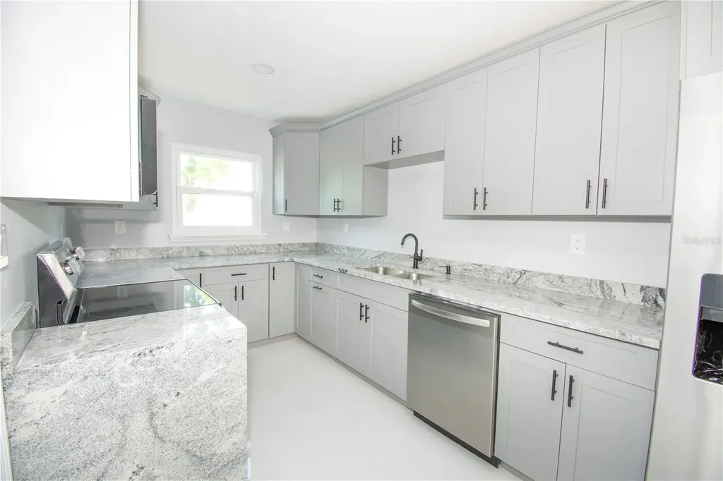 6002 Town N Country Boulevard Tampa FL 33615