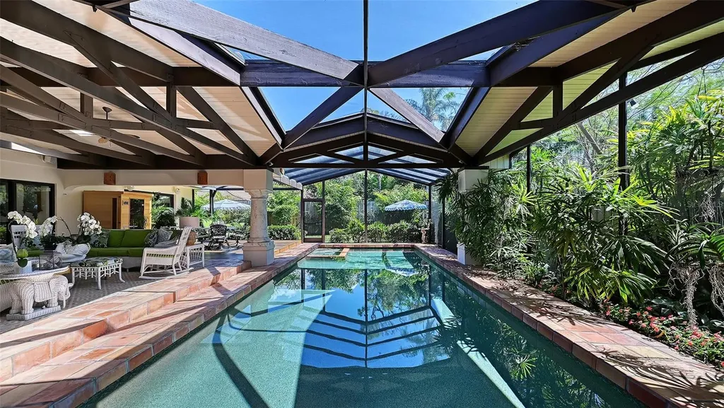 1514 S Lake Shore Drive Sarasota FL 34231