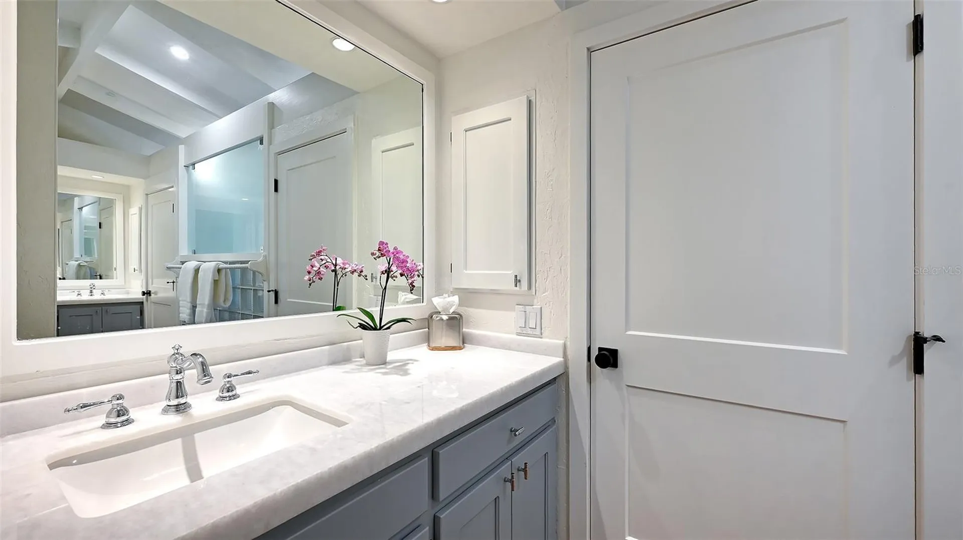 1514 S Lake Shore Drive Sarasota FL 34231
