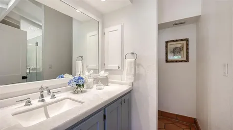 1514 S Lake Shore Drive Sarasota FL 34231