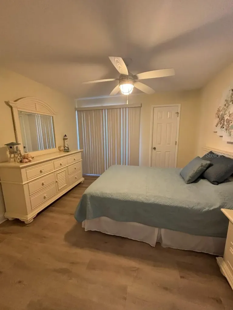 455 Alt 19 S Palm Harbor FL 34683