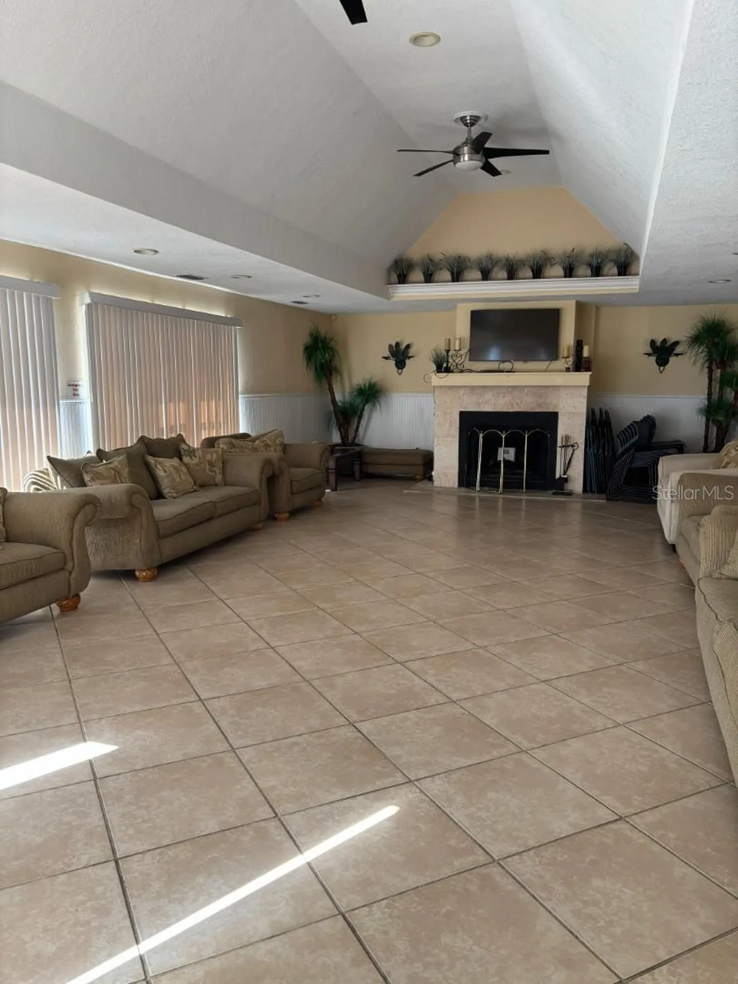455 Alt 19 S Palm Harbor FL 34683