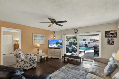 8301 Monarch Circle Seminole FL 33772
