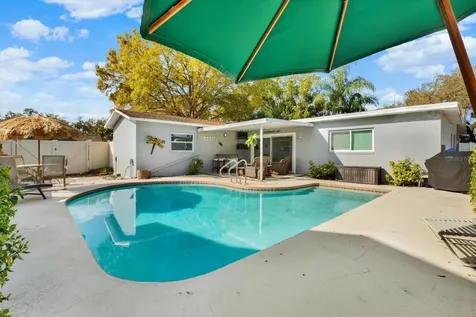 8301 Monarch Circle Seminole FL 33772