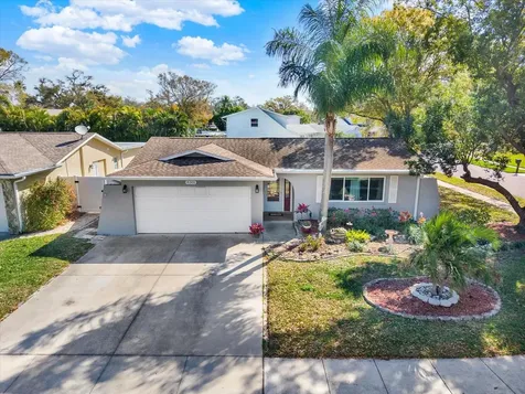 8301 Monarch Circle Seminole FL 33772