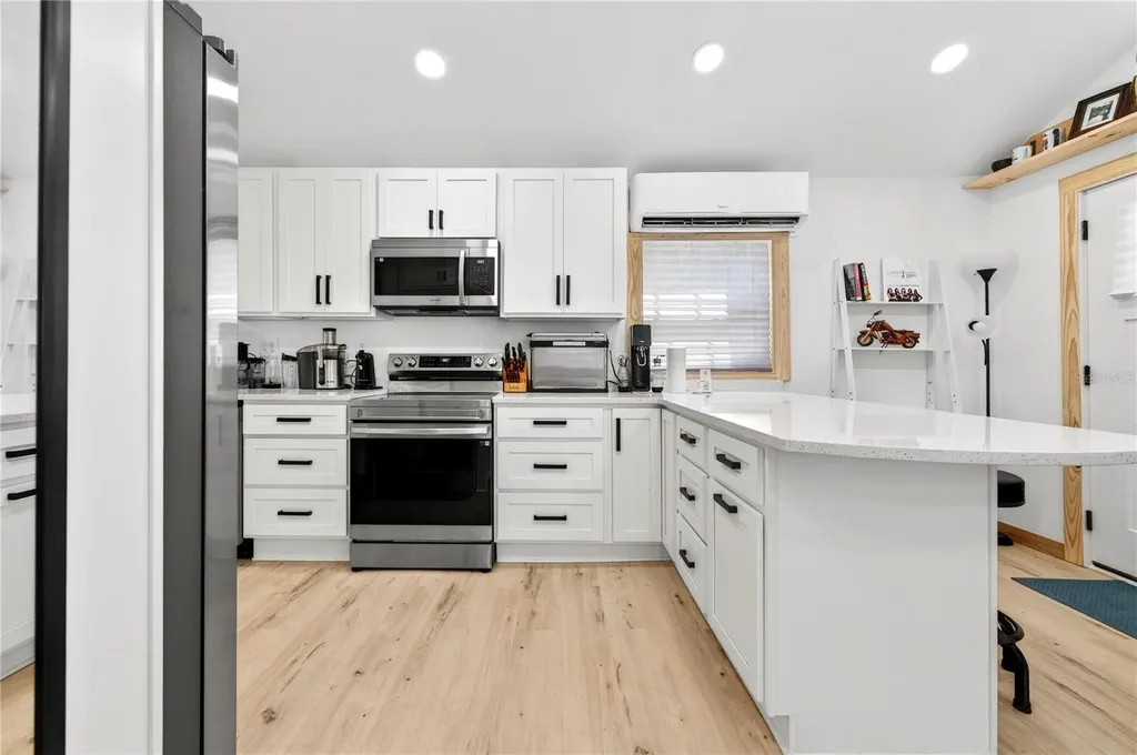 607 Jefferson Street New Smyrna Beach FL 32168