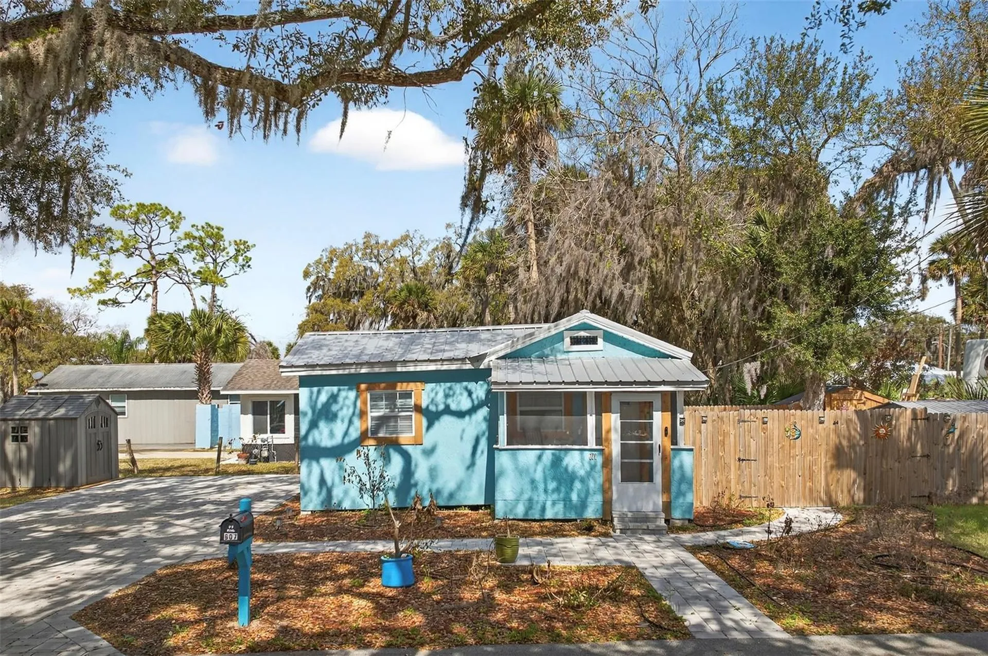 607 Jefferson Street New Smyrna Beach FL 32168