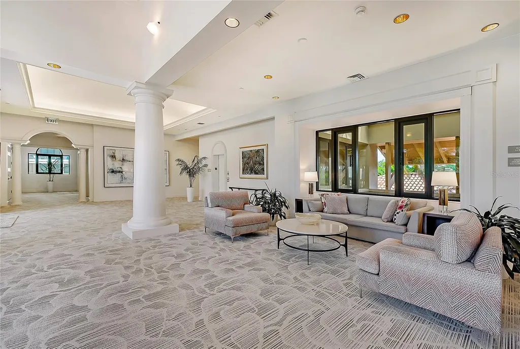 1241 Gulf Of Mexico Drive Longboat Key FL 34228