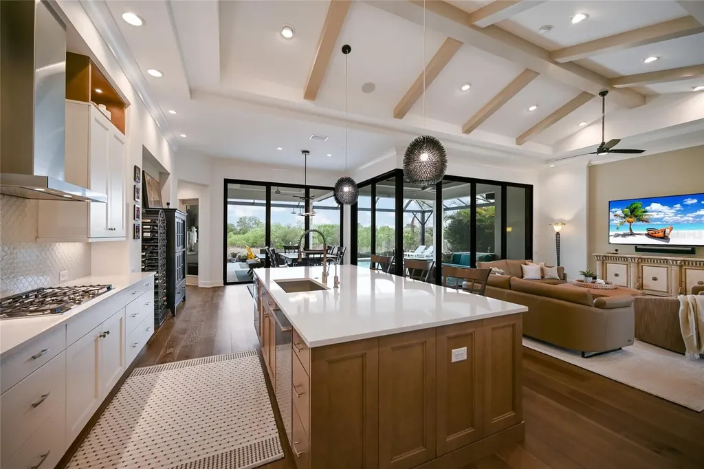 7936 Mainsail Lane Sarasota FL 34240