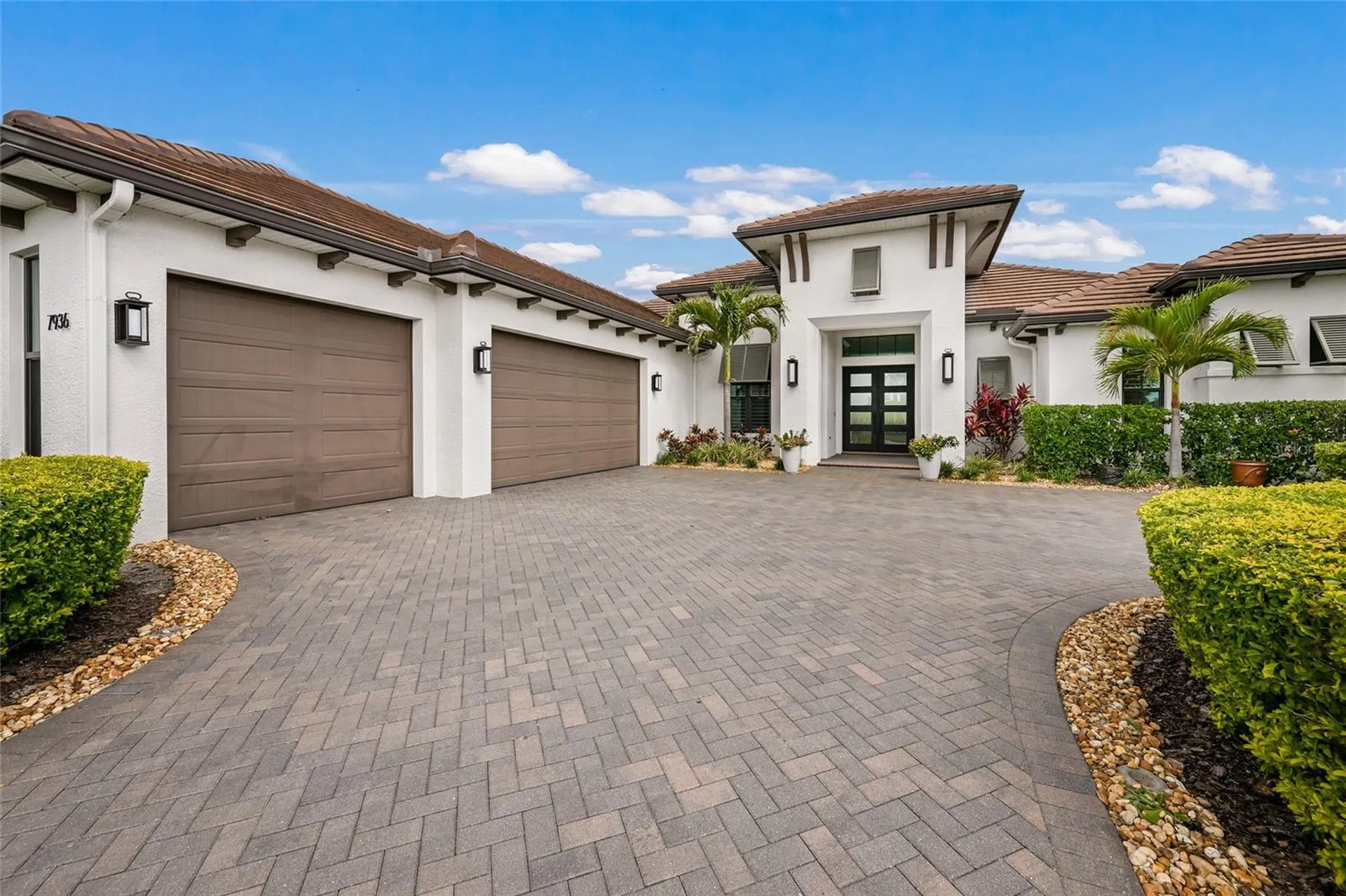 7936 Mainsail Lane Sarasota FL 34240