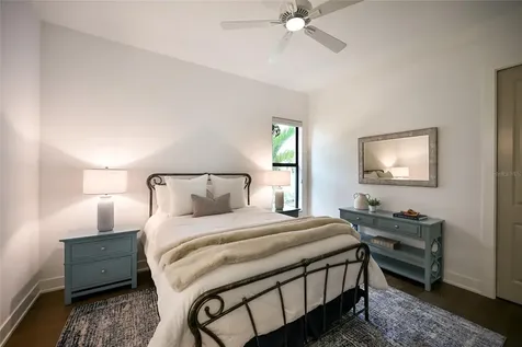 7936 Mainsail Lane Sarasota FL 34240
