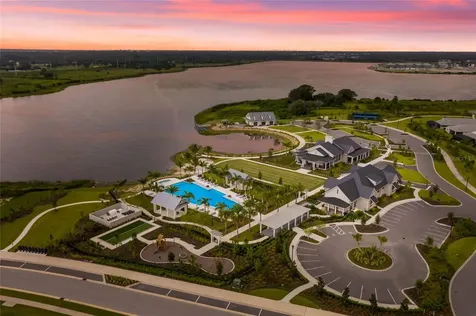 7936 Mainsail Lane Sarasota FL 34240