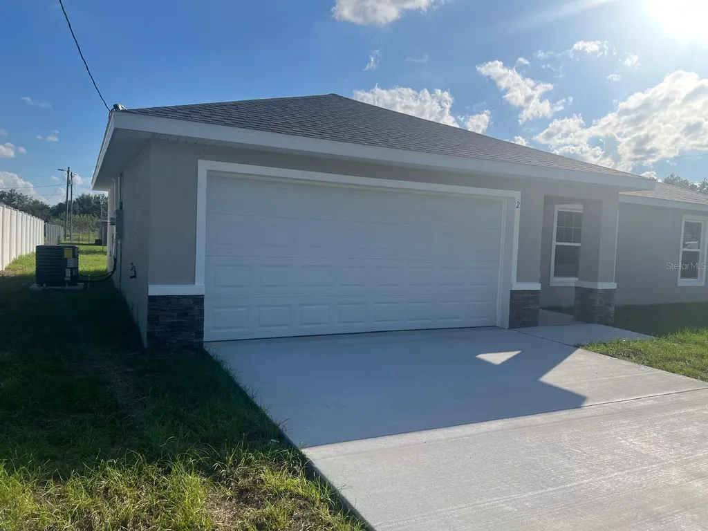 2 Ash Drive Ocala FL 34472