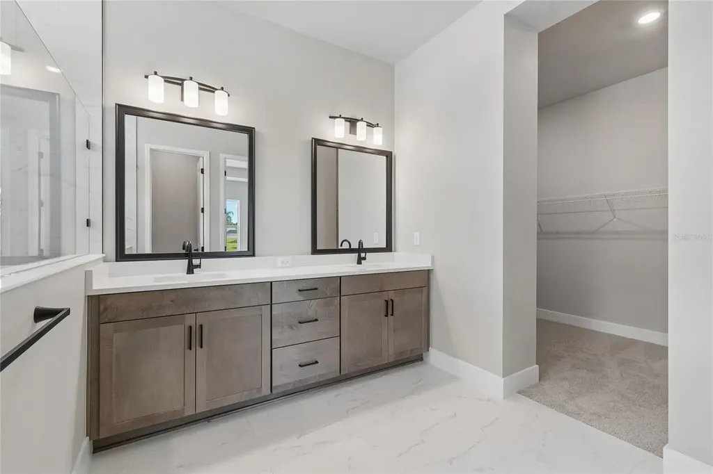 31351 Westbury Estates Avenue Wesley Chapel FL 33545
