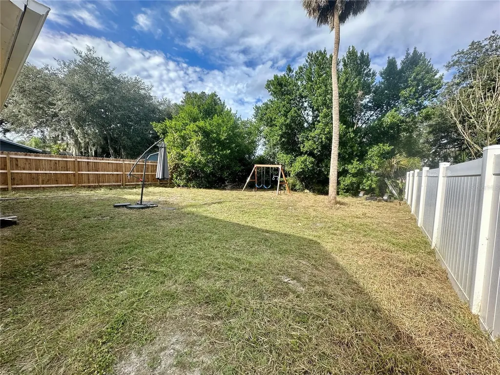 325 W Jean Street Tampa FL 33604