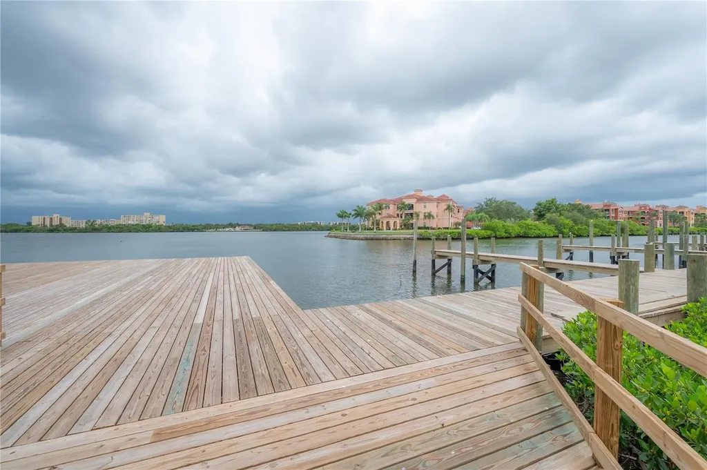 2757 Via Cipriani Clearwater FL 33764