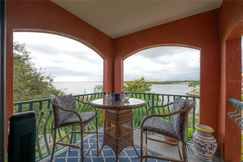 2757 Via Cipriani Clearwater FL 33764