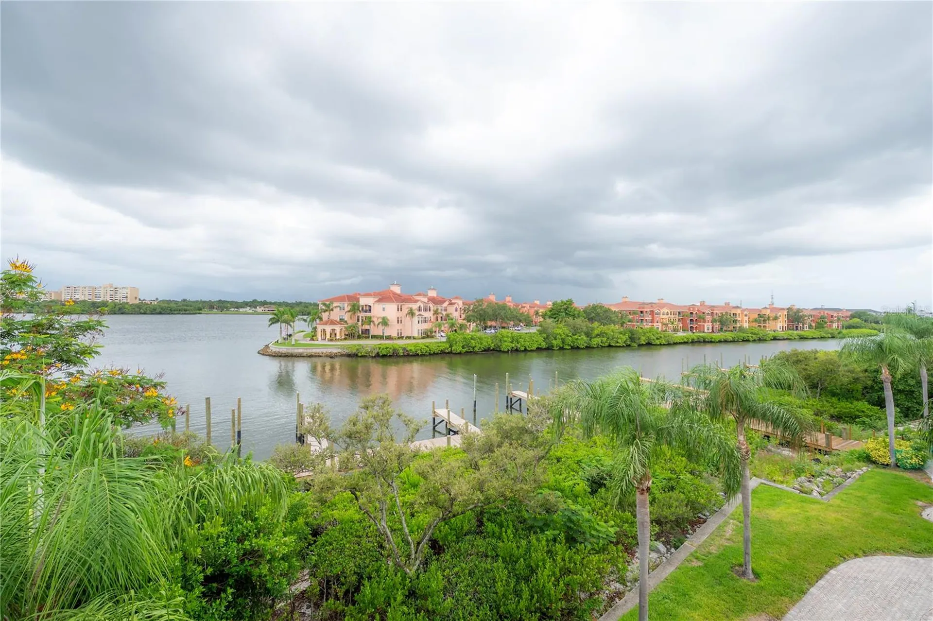 2757 Via Cipriani Clearwater FL 33764