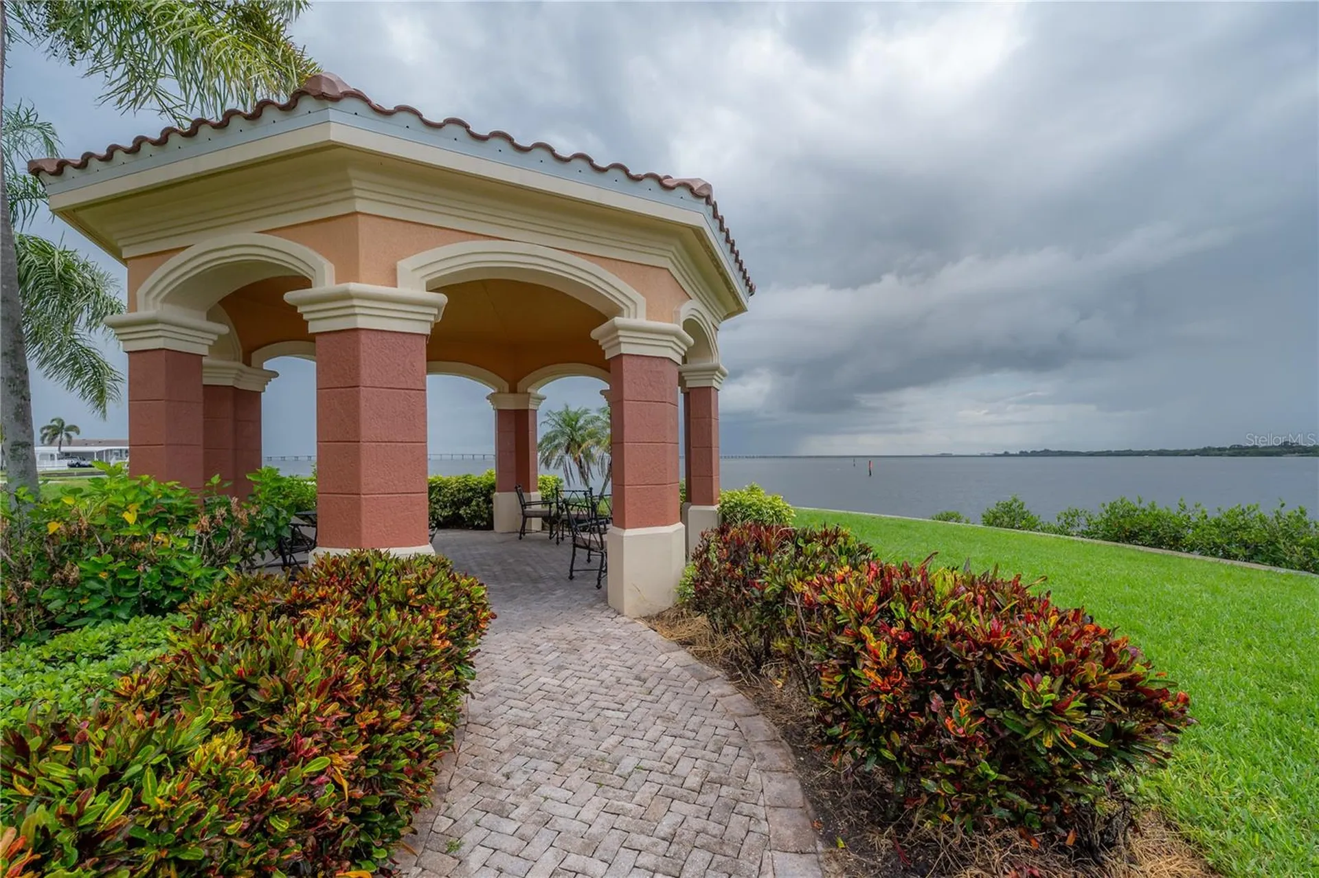 2757 Via Cipriani Clearwater FL 33764