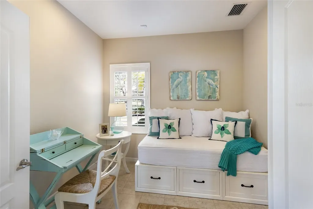 4832 Central Park Boulevard Bradenton FL 34211