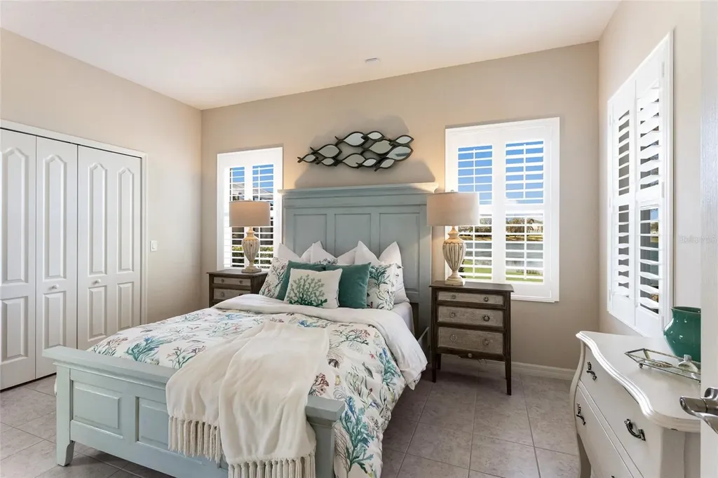 4832 Central Park Boulevard Bradenton FL 34211