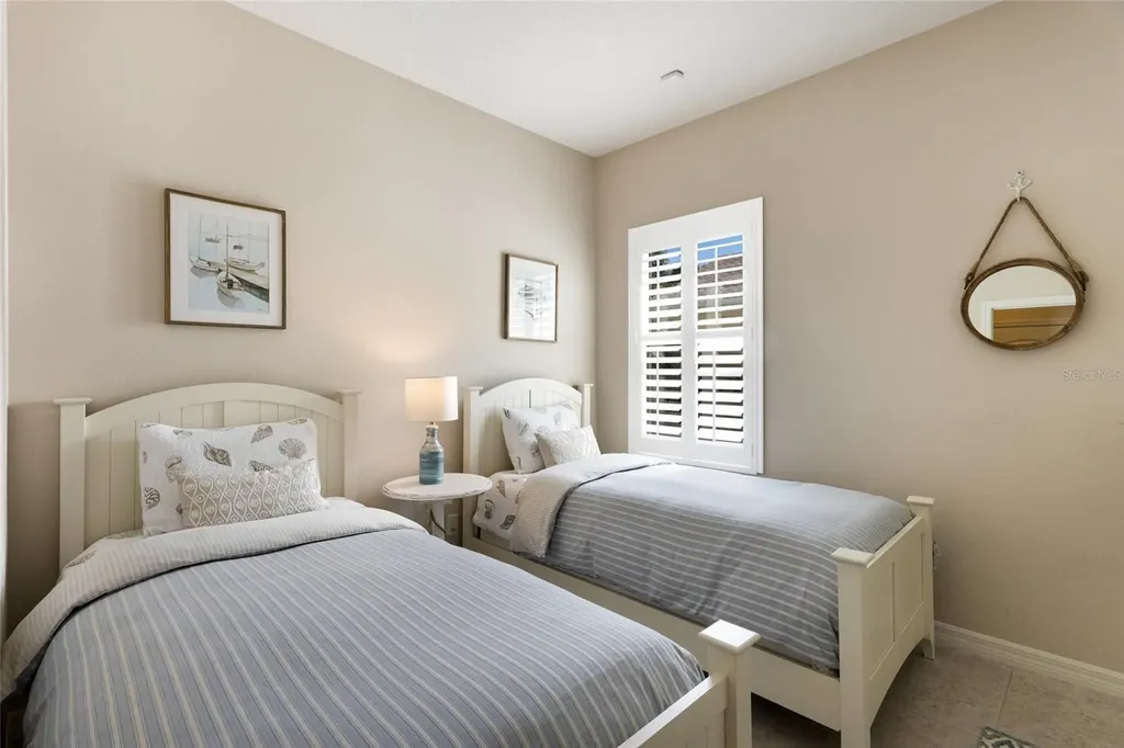 4832 Central Park Boulevard Bradenton FL 34211