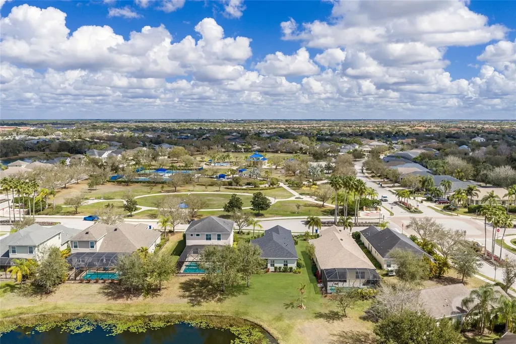 4832 Central Park Boulevard Bradenton FL 34211