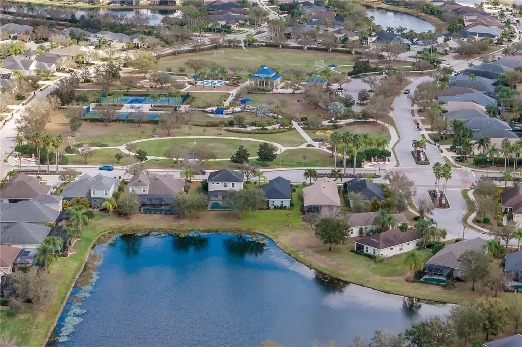 4832 Central Park Boulevard Bradenton FL 34211
