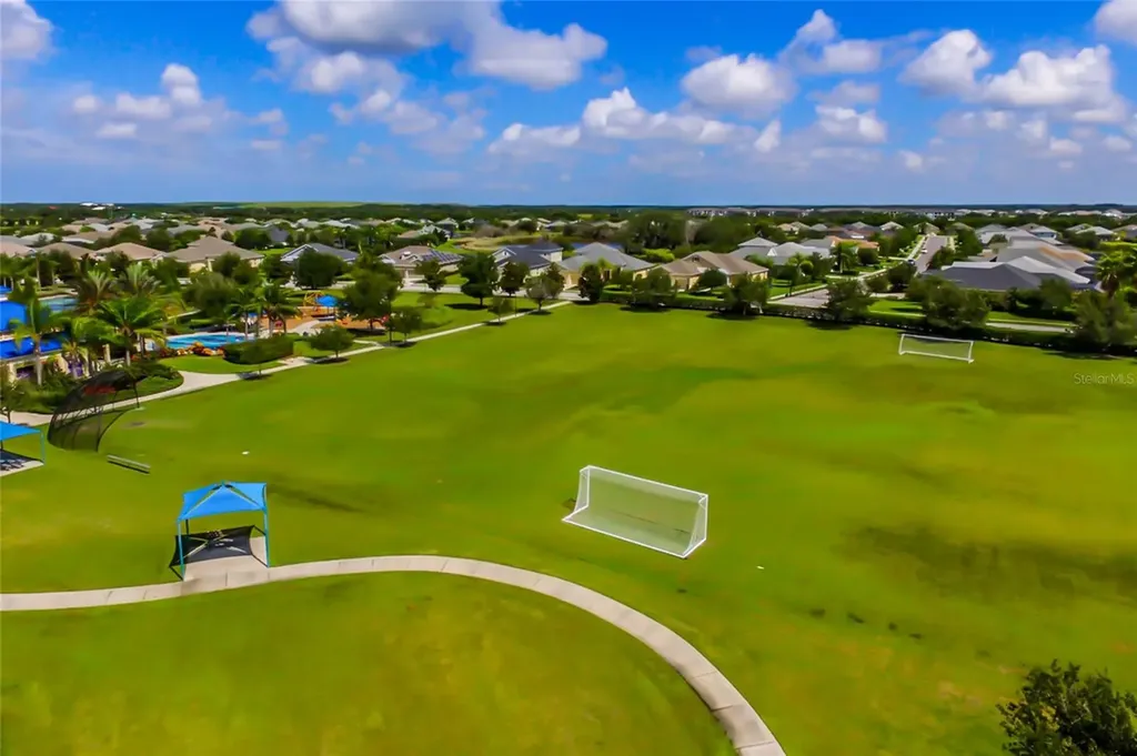 4832 Central Park Boulevard Bradenton FL 34211